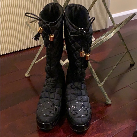 Tory Burch black  quilted boots size 6 1/2. - Picture 1 of 8